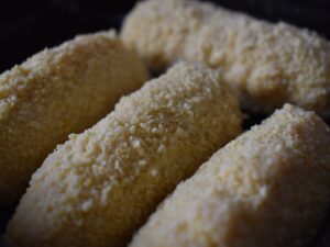 Croqueta de pollo con bechamel
