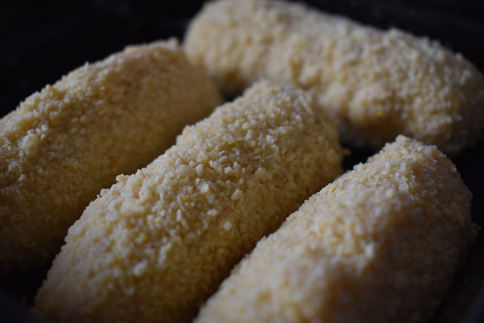 Croqueta de pollo con bechamel